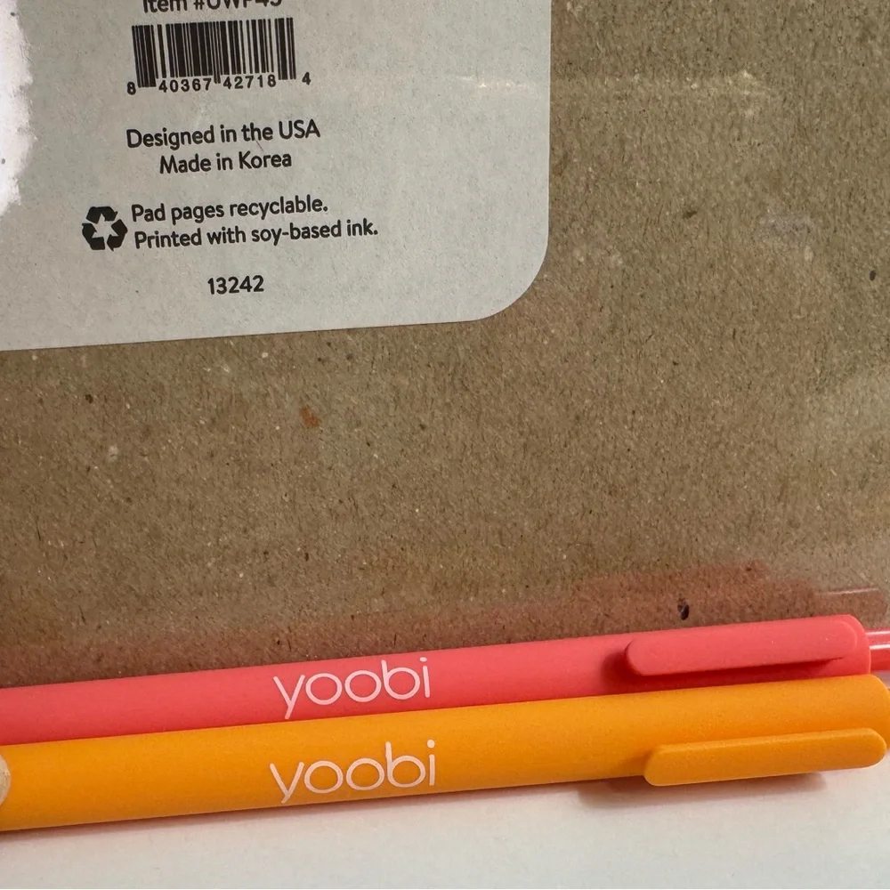 “Sweet Tooth” Weekly Desk Pad and Pens Set